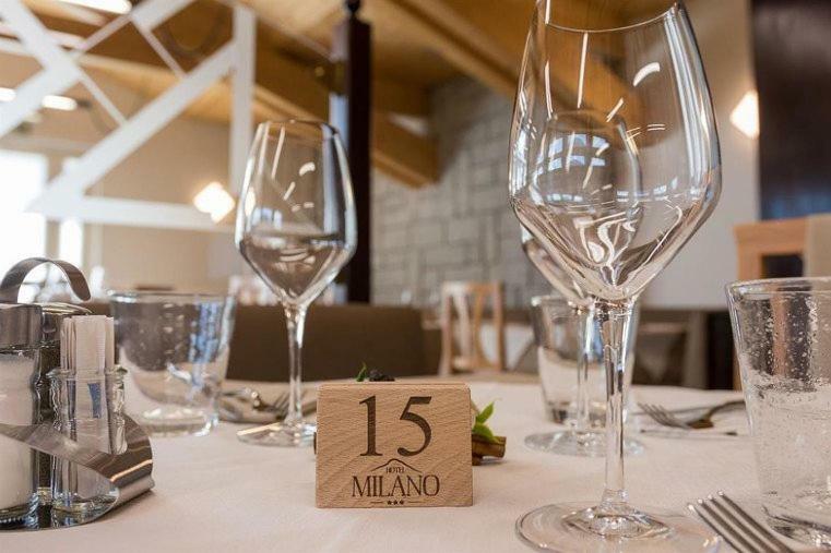 Hotel Milano Tione di Trento Zewnętrze zdjęcie
